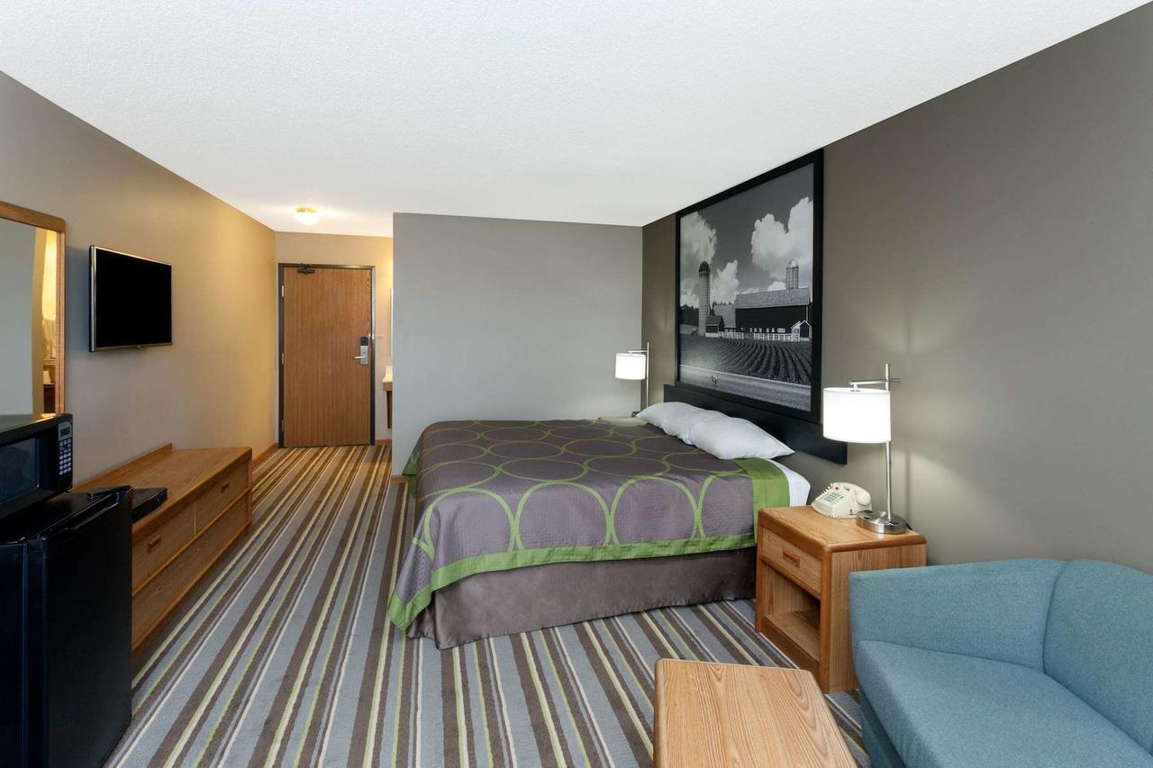 Hotel Super 8 By Wyndham Watseka Esterno foto