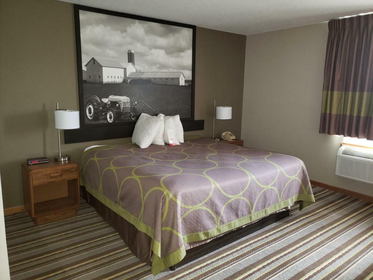 Hotel Super 8 By Wyndham Watseka Esterno foto