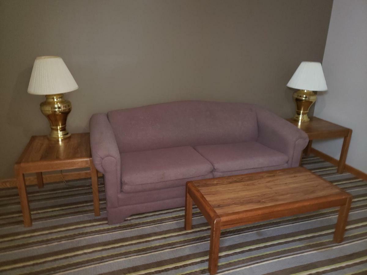 Hotel Super 8 By Wyndham Watseka Esterno foto