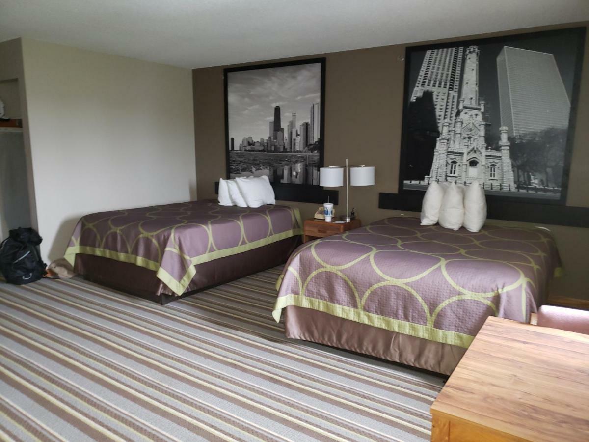 Hotel Super 8 By Wyndham Watseka Esterno foto