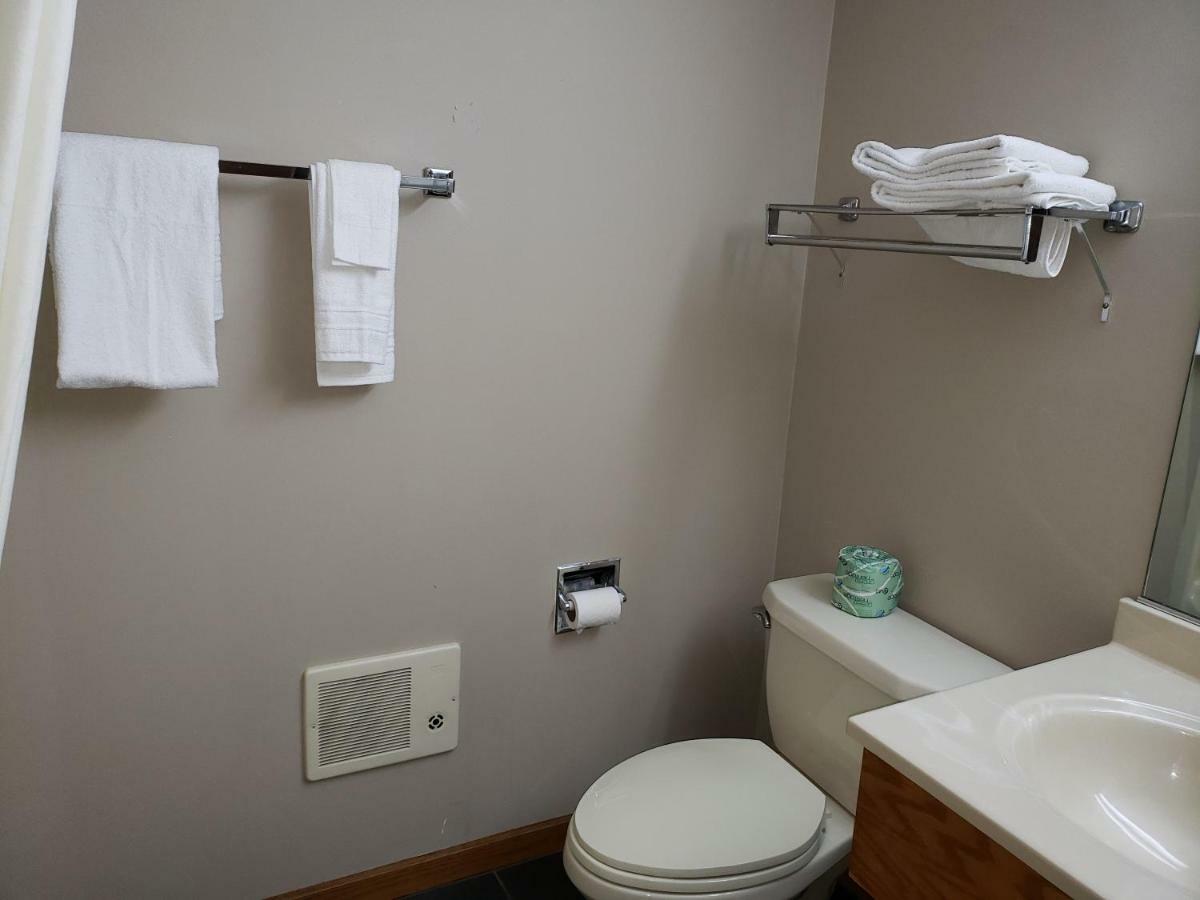 Hotel Super 8 By Wyndham Watseka Esterno foto