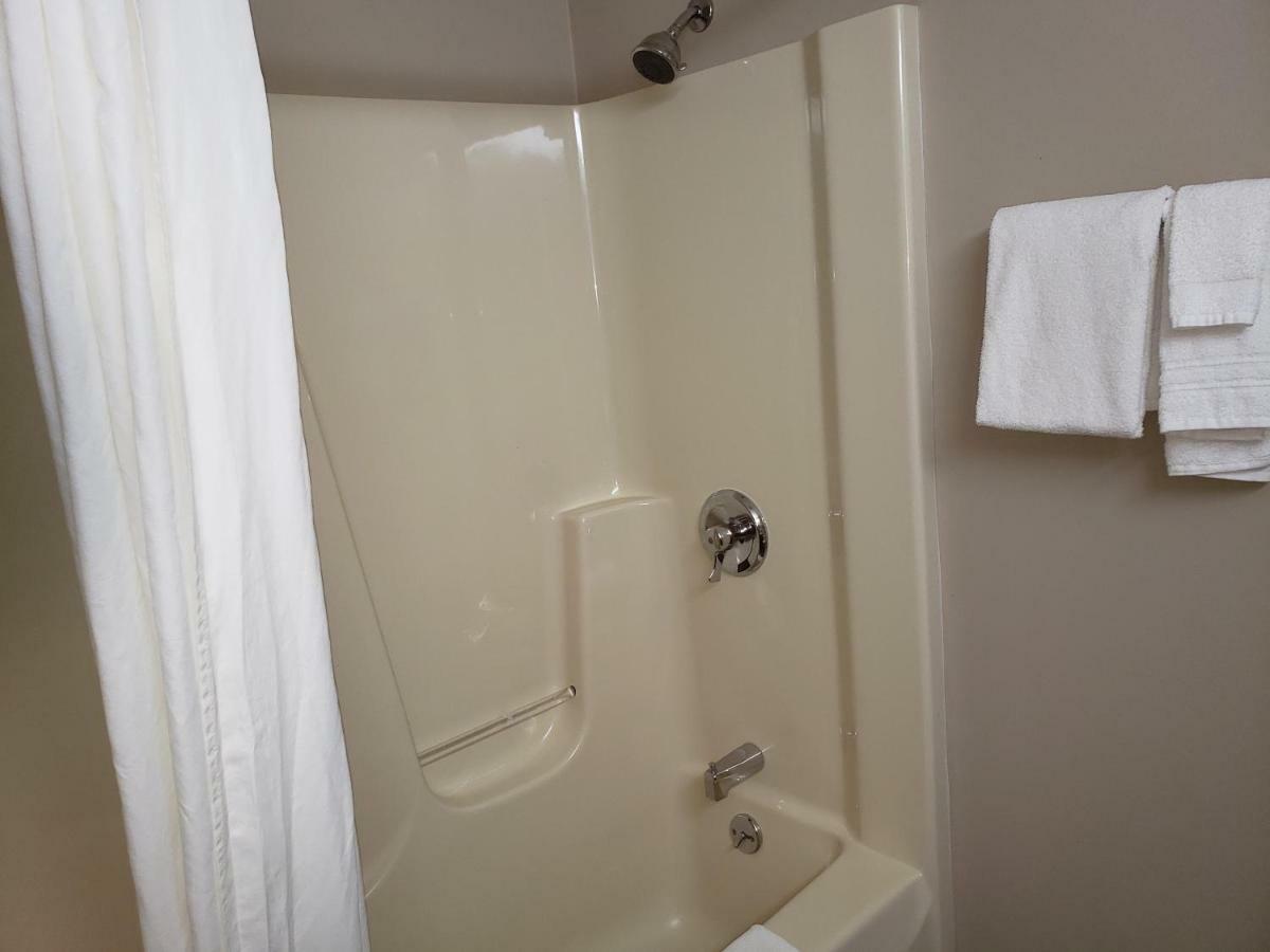 Hotel Super 8 By Wyndham Watseka Esterno foto